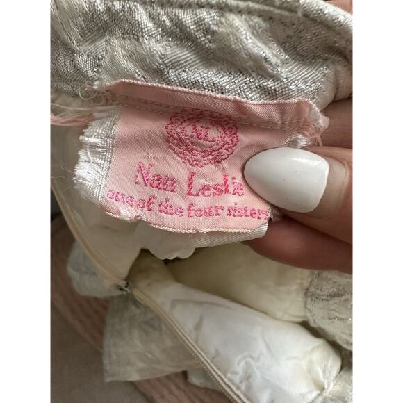 Vintage 60’s Nan Leslie Silver Metallic Quilted Mod Midi Dress - Picture 4 of 11